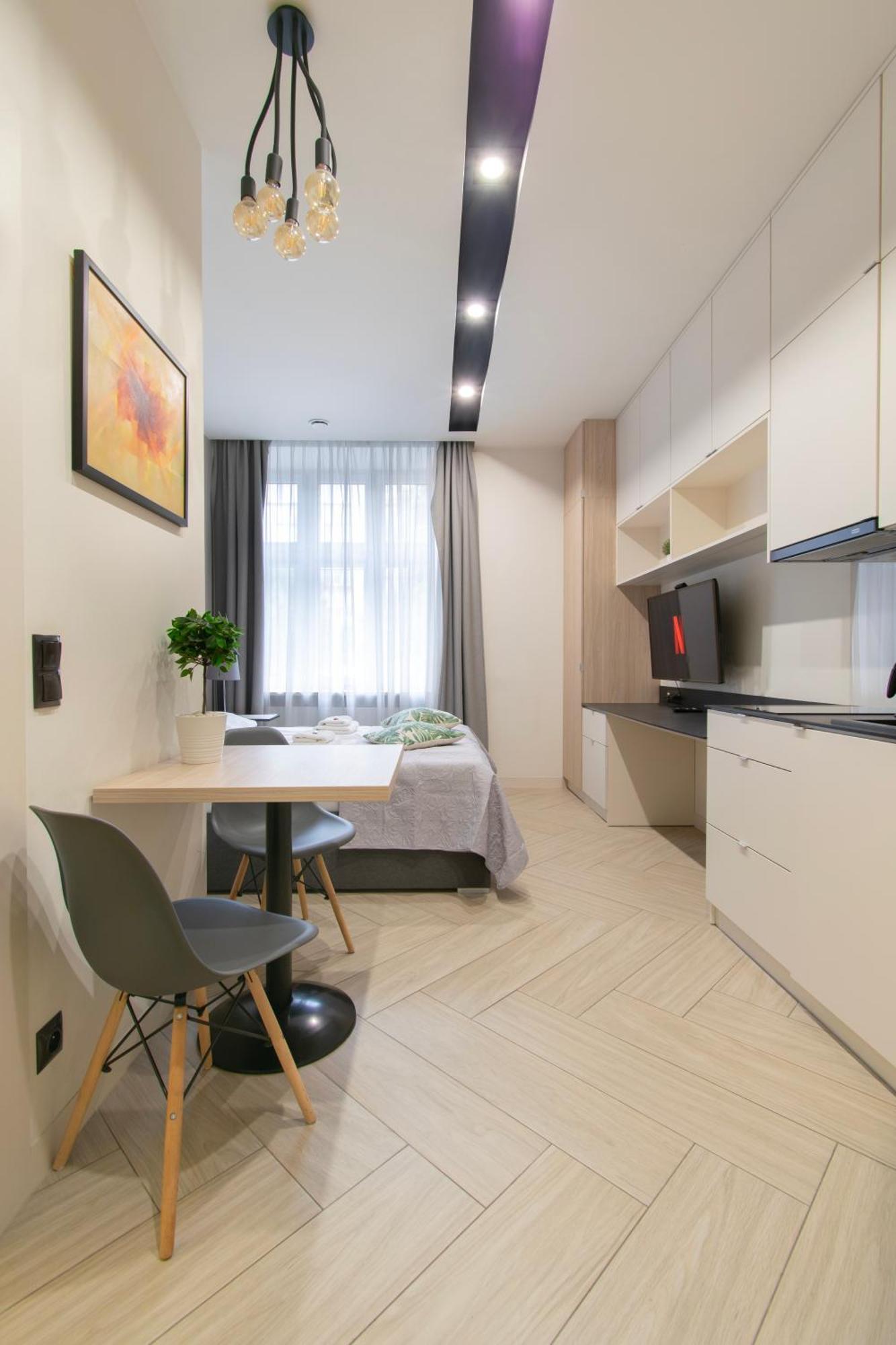 Compact Studios Slowackiego Avenue كراكوفيا المظهر الخارجي الصورة