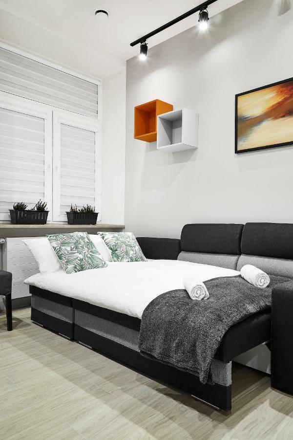 Compact Studios Slowackiego Avenue كراكوفيا المظهر الخارجي الصورة